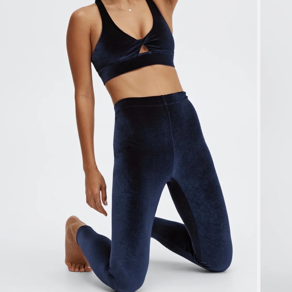 Fabletics Velvet set